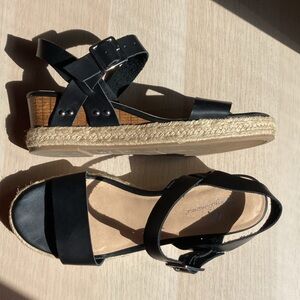 Tommy Bahama 8.5 Jona Espadrilles Sandals, black and brown, women’s size 8 1/2